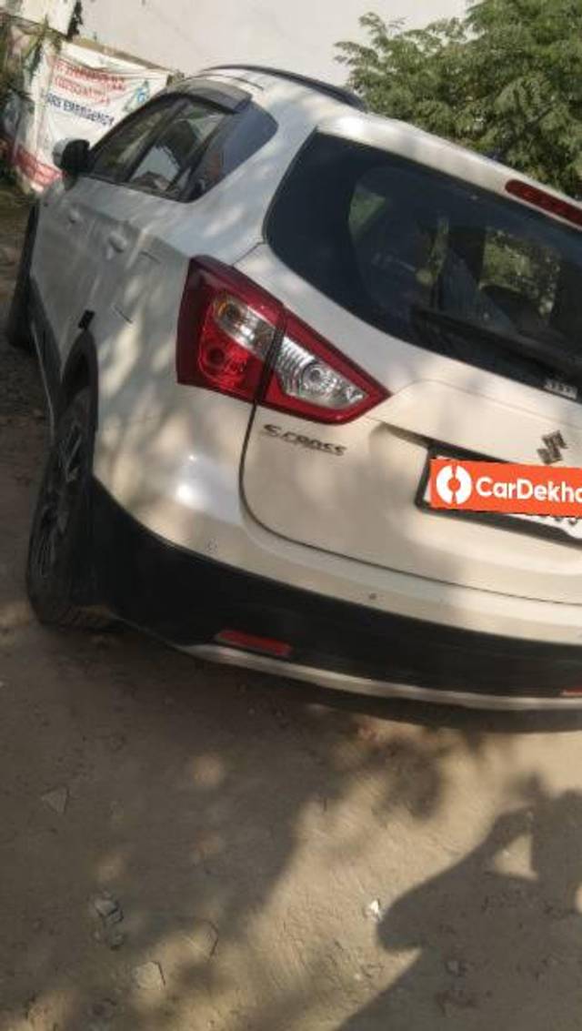 https://images10.gaadi.com/usedcar_image/3635435/original/processed_1ea5de35-cb94-4bc3-be89-3ae8bad73d4a.jpg?imwidth=6401