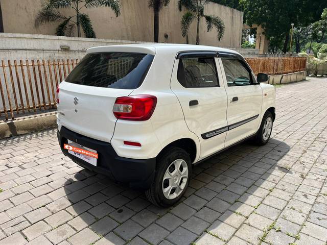 https://images10.gaadi.com/usedcar_image/3635436/original/processed_img2898391__used_car_2898391_1698040637.jpg?imwidth=6401