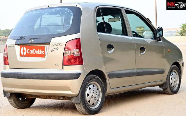 https://images10.gaadi.com/usedcar_image/3635618/original/processed_img2898474__used_car_2898474_1698046231.jpg?imwidth=6402