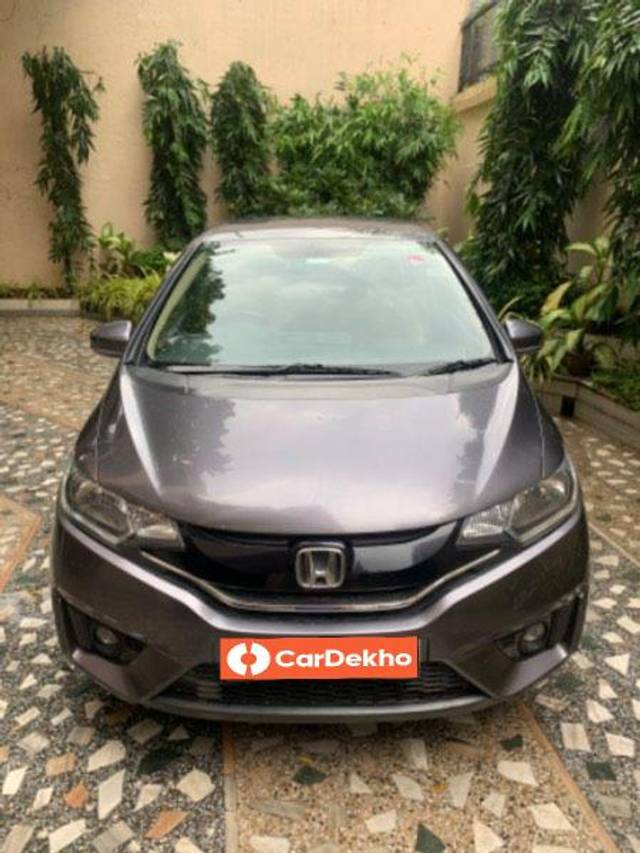 https://images10.gaadi.com/usedcar_image/3635649/original/processed_be2c591b-34ef-46c2-b003-730387c002c9.jpg?imwidth=6400