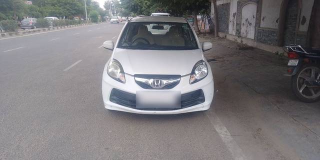 https://images10.gaadi.com/usedcar_image/3635745/original/16__VCC_1805531_94_1697444432.jpg?imwidth=6400