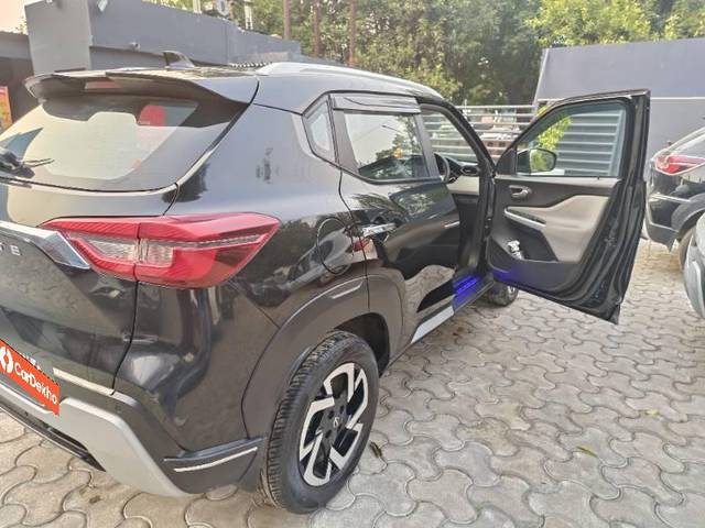 https://images10.gaadi.com/usedcar_image/3635859/original/processed_0499d465-8415-4730-8e9a-426e06fd1663.jpg?imwidth=6401