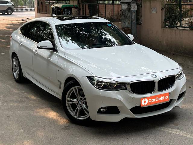 https://images10.gaadi.com/usedcar_image/3635891/original/processed_img2898626__used_car_2898626_1698053643.jpg?imwidth=6400