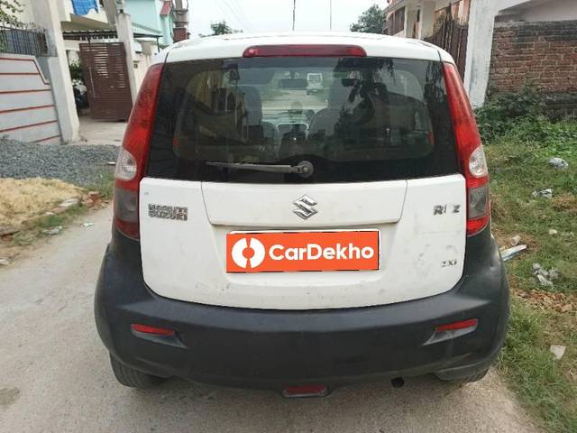 https://images10.gaadi.com/usedcar_image/3635993/original/processed_5290dd1c-49fc-4ea3-8b9f-3ed8c83c2c5d.jpg?imwidth=6402