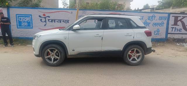 https://images10.gaadi.com/usedcar_image/3636002/original/16__VCC_IMG_1697445876982_1805591_95_1697446124.jpg?imwidth=6401