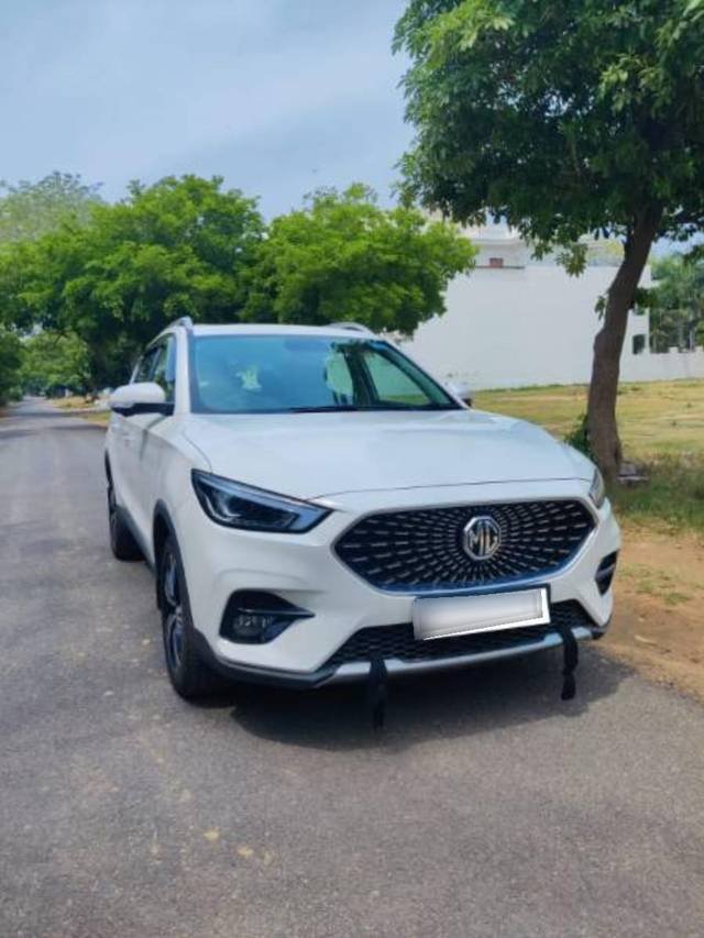 https://images10.gaadi.com/usedcar_image/3636233/original/processed_processed_0c830aa0-b93f-4dda-a17a-f18772dc4cf0.jpeg?imwidth=6400