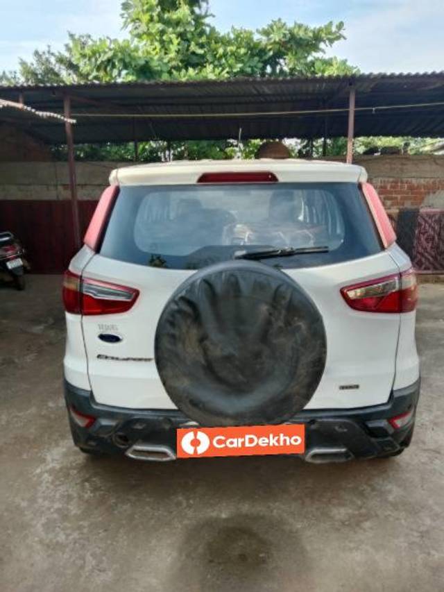 https://images10.gaadi.com/usedcar_image/3636355/original/processed_a0d57355-bbdd-4c5e-9b34-3222b2e44f74.jpg?imwidth=6401