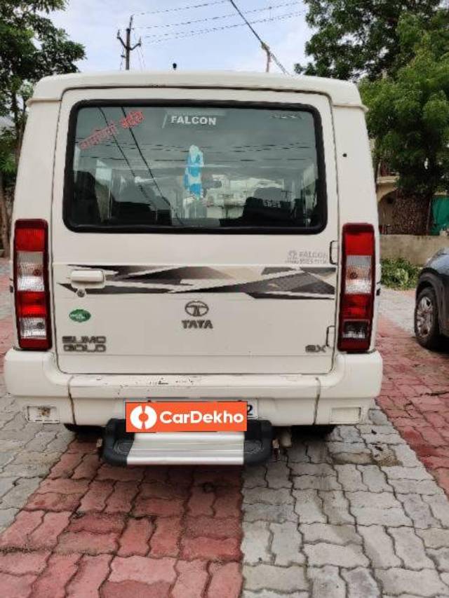 https://images10.gaadi.com/usedcar_image/3636510/original/processed_7a890b6d-06e8-41d6-9684-8dc40d29e489.jpg?imwidth=6402