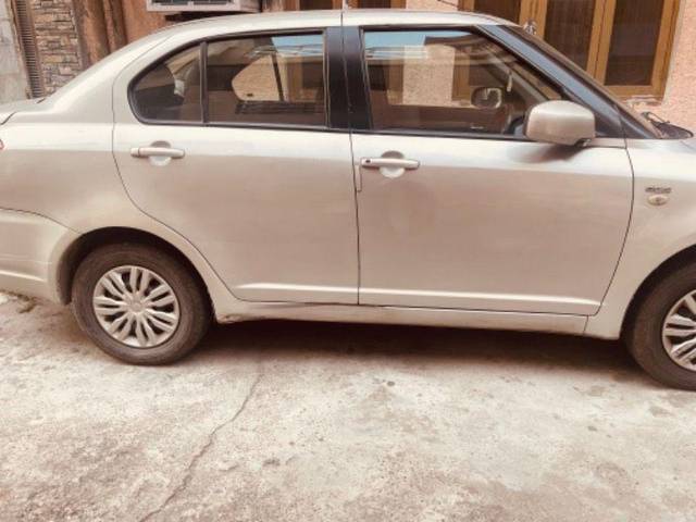 https://images10.gaadi.com/usedcar_image/3636555/original/processed_39e4ff6b-3d30-4c56-91fb-a5a3d5c924af.jpeg?imwidth=6400