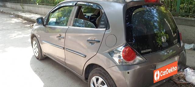 https://images10.gaadi.com/usedcar_image/3636610/original/processed_73d32de7-53a2-427b-9d0c-f5f6cf35144a.jpg?imwidth=6400