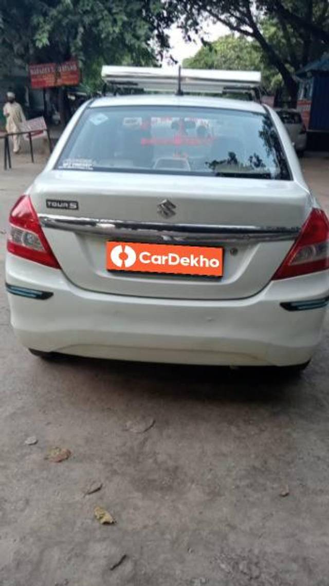 https://images10.gaadi.com/usedcar_image/3636615/original/processed_814c21b0-fcfe-4cea-a81c-8c6786d5c168.jpg?imwidth=6401