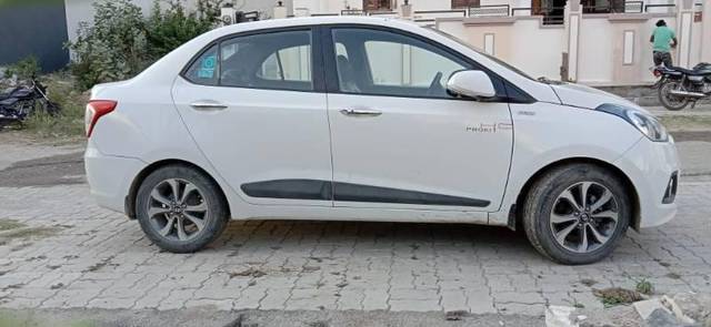 https://images10.gaadi.com/usedcar_image/3636692/original/processed_291395e3-6d04-4e51-b194-b241ed3e96e0.jpg?imwidth=6400