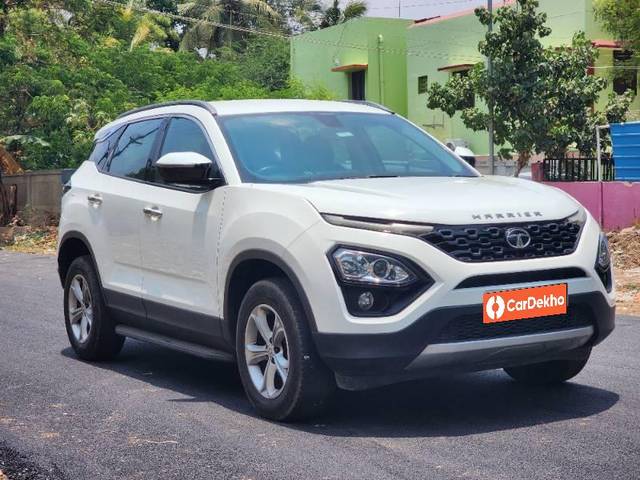 https://images10.gaadi.com/usedcar_image/3636714/original/processed_1b5bbcca-b591-4873-97c7-c291b88f7c95.jpg?imwidth=6400