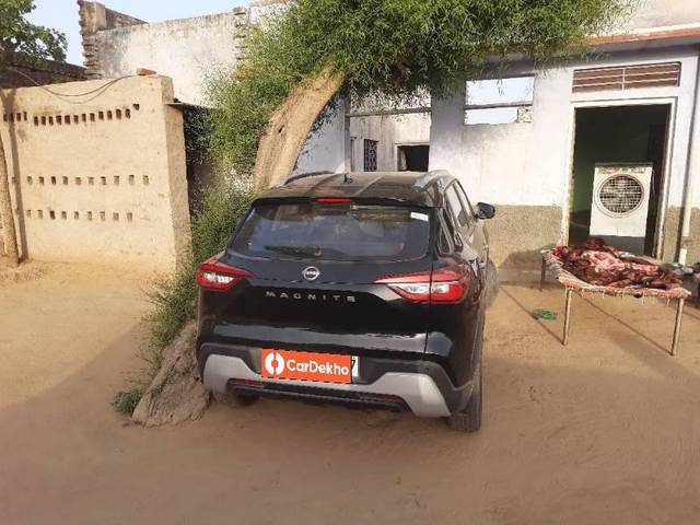 https://images10.gaadi.com/usedcar_image/3636793/original/processed_ffa8b346-5185-43a8-9065-a5468f136d7f.jpg?imwidth=6401