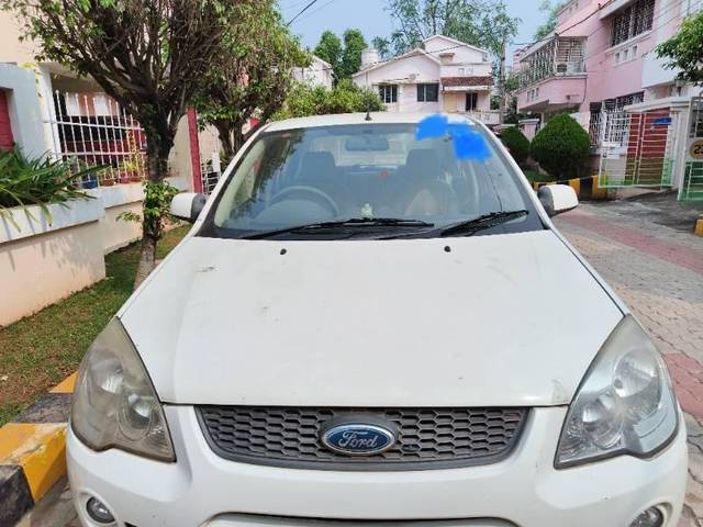 https://images10.gaadi.com/usedcar_image/3636916/original/processed_b39aa8eb-aec7-45f1-a23b-c76f3d6ae854.jpg?imwidth=6400