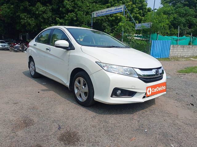 https://images10.gaadi.com/usedcar_image/3636918/original/processed_img2898970__usedcar_tn09cd1192_2__2898970_1698128371.jpeg?imwidth=6400