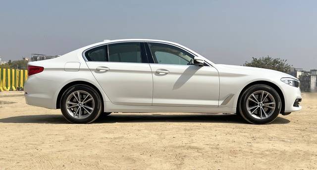 https://images10.gaadi.com/usedcar_image/3636920/original/img2898971__used_car_2898971_1698128390.jpg?imwidth=6402