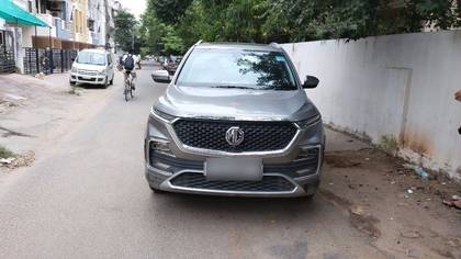 MG Hector Sharp DCT MG Hector Sharp DCT