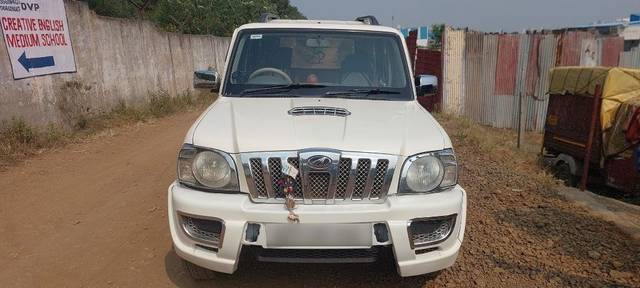 https://images10.gaadi.com/usedcar_image/3636948/original/17__VCC_1805866_94_1697520135.jpg?imwidth=6400