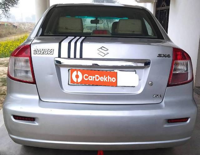 https://images10.gaadi.com/usedcar_image/3637190/original/processed_8572e55f-4268-41db-b2c2-6c16f81b97f8.jpg?imwidth=6402