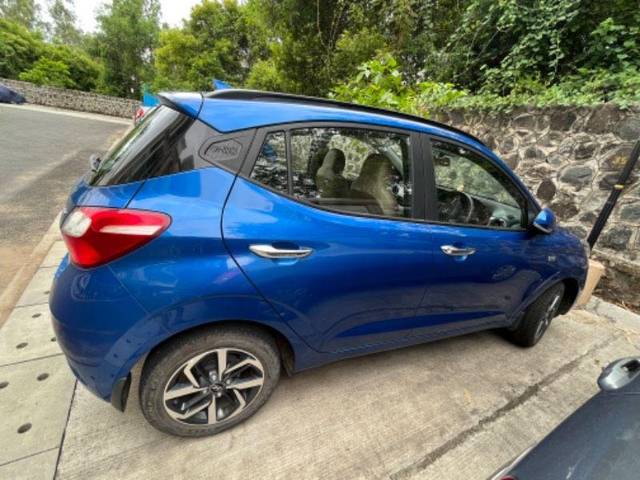 https://images10.gaadi.com/usedcar_image/3637375/original/processed_f97e3a3e-9ca2-4adf-b494-fbd62a00703c.jpeg?imwidth=6400