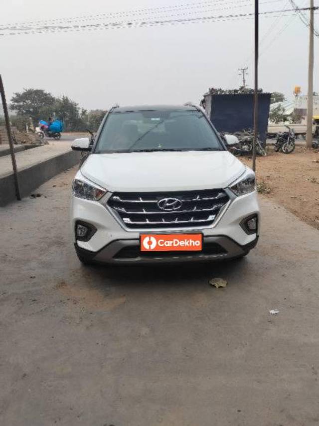 https://images10.gaadi.com/usedcar_image/3637441/original/processed_8bbef39c-d4f7-4770-9fcd-93789ba57753.jpg?imwidth=6400
