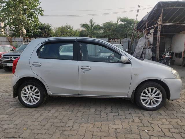 https://images10.gaadi.com/usedcar_image/3637518/original/processed_img2899190__usedcar_whatsappimage2023_10_24at44234pm_1__11881698151032_1698151050.jpeg?imwidth=6401