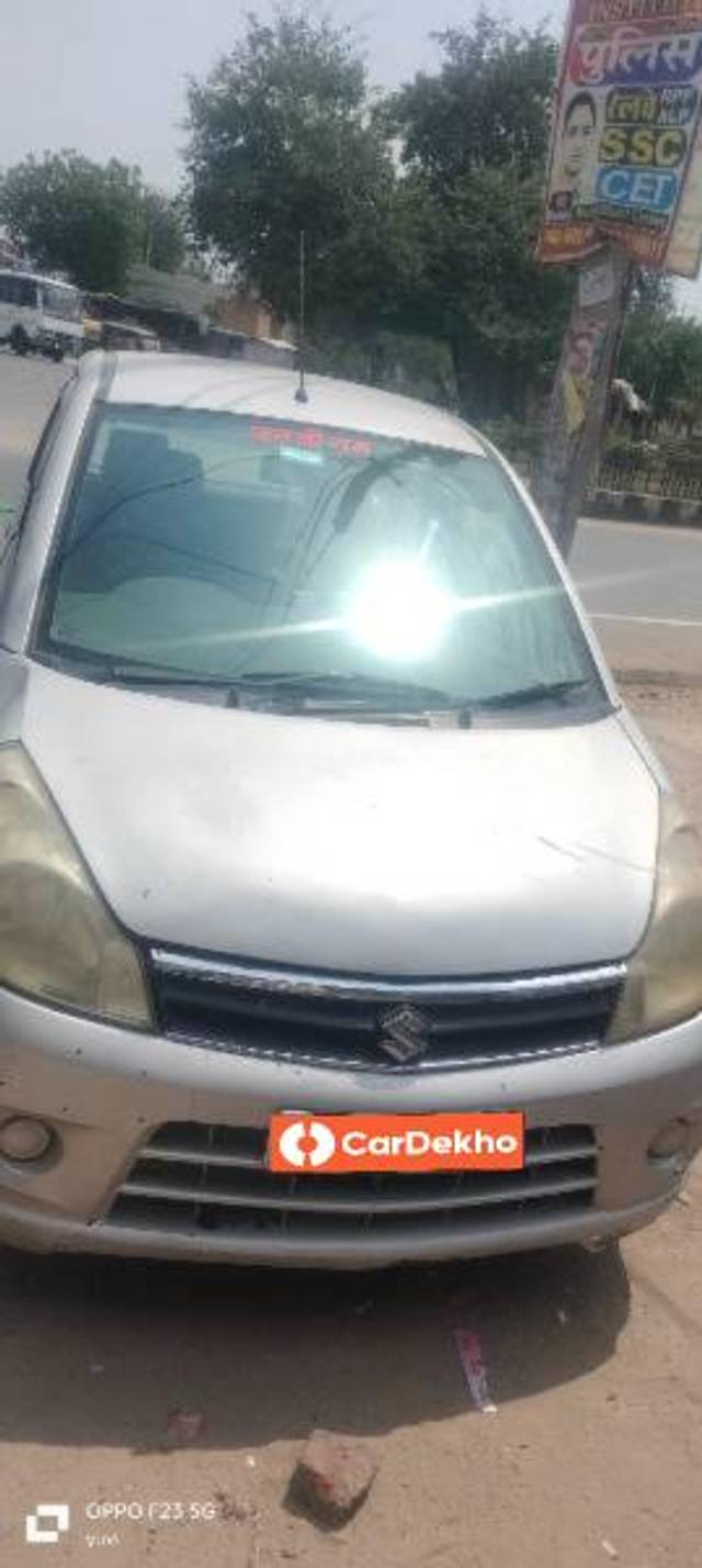 https://images10.gaadi.com/usedcar_image/3637583/original/processed_d0df6927-cde7-45c6-a12b-d0a73073bd8d.jpg?imwidth=6400