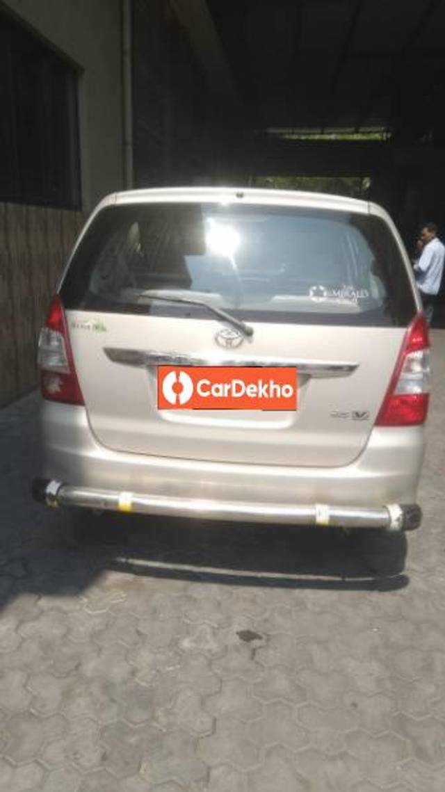 https://images10.gaadi.com/usedcar_image/3637837/original/processed_35ad7e0c-3bac-4aa3-8fcc-9b3b609d5770.jpg?imwidth=6401