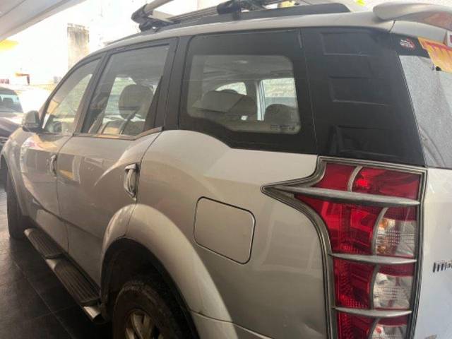 https://images10.gaadi.com/usedcar_image/3637870/original/processed_bb6d07b3-2d11-402a-b91e-e36209113764.jpeg?imwidth=6402