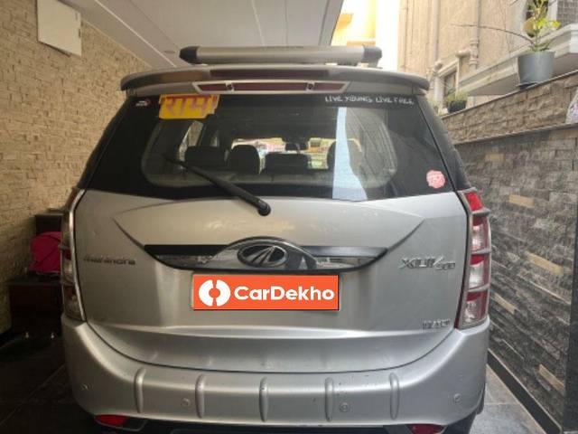 https://images10.gaadi.com/usedcar_image/3637870/original/processed_f642c20d-24b4-4236-a801-0e098c05752e.jpeg?imwidth=6401