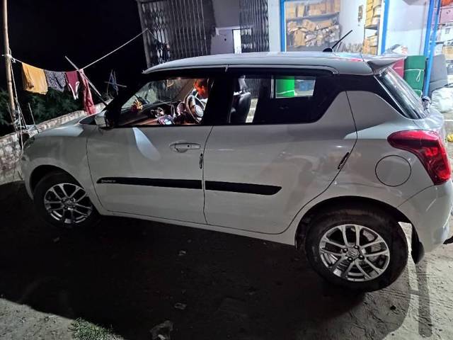 https://images10.gaadi.com/usedcar_image/3637954/original/processed_d15a8f27-f656-4863-8021-bfb400a42340.jpg?imwidth=6401