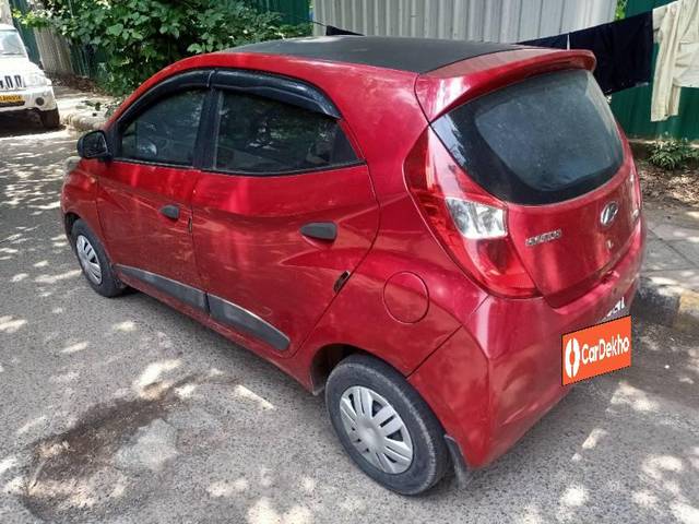 https://images10.gaadi.com/usedcar_image/3637955/original/processed_117f3942-4d8a-4150-89a1-9f96eb7453c3.jpg?imwidth=6402