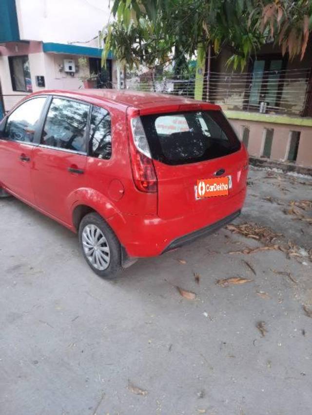 https://images10.gaadi.com/usedcar_image/3638005/original/processed_8fc50bb7-e654-4804-92f3-d3c0083055a2.jpg?imwidth=6401