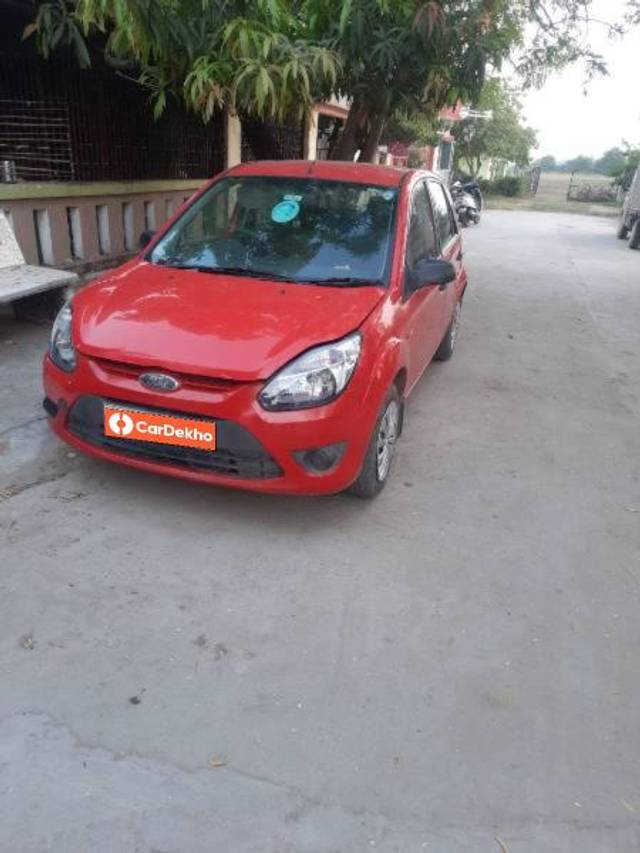 https://images10.gaadi.com/usedcar_image/3638005/original/processed_b46fcd97-4f9c-417c-8677-3d343d5c0ae7.jpg?imwidth=6402