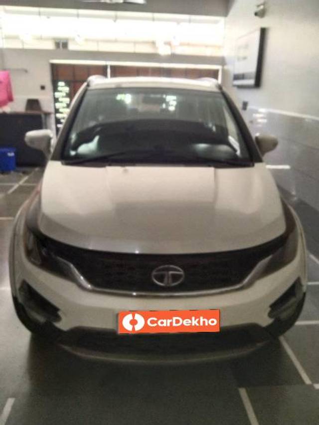 https://images10.gaadi.com/usedcar_image/3638158/original/processed_7718ee59-ed0b-4a52-b611-de14da9f2240.jpg?imwidth=6400