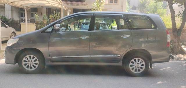 https://images10.gaadi.com/usedcar_image/3638230/original/18__VCC_IMG_1697604071789_1806376_95_1697604396.jpg?imwidth=6401