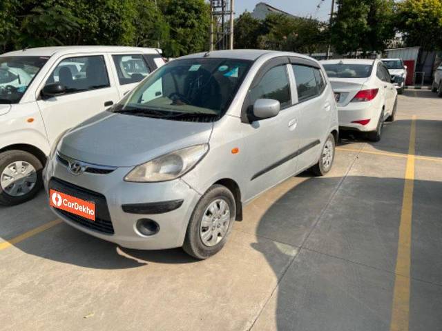 https://images10.gaadi.com/usedcar_image/3638367/original/processed_2cf17e46-2911-4196-8b05-54d212e7ca9b.jpeg?imwidth=6401