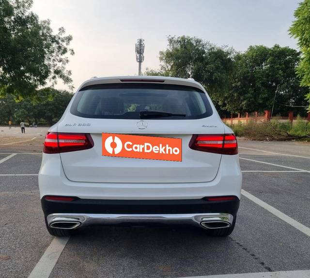 https://images10.gaadi.com/usedcar_image/3638398/original/processed_img2899432__usedcar_b7c4bce6_75c6_44cc_86b2_5de8293077af_117901698219016_1698219068.jpg?imwidth=6402