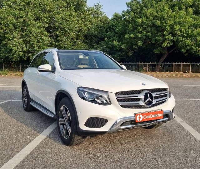 https://images10.gaadi.com/usedcar_image/3638398/original/processed_img2899432__usedcar_c435b95d_9d3a_426c_be1e_c658756372c6_117901698219016_1698219112.jpg?imwidth=6400