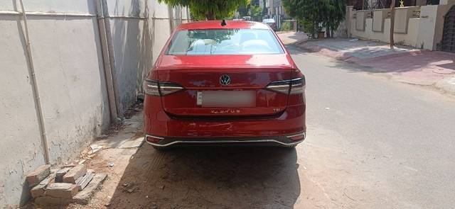 https://images10.gaadi.com/usedcar_image/3638506/original/18__VCC_1806527_96_1697614285.jpg?imwidth=6402