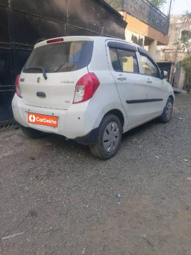 https://images10.gaadi.com/usedcar_image/3638511/original/processed_a4889d55-2d60-42a8-9830-cf4b95d654eb.jpg?imwidth=6402