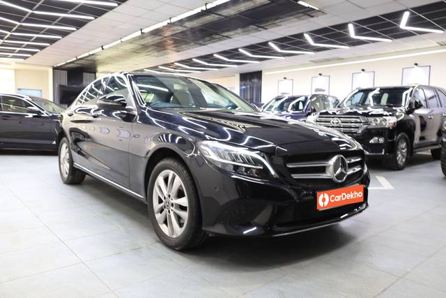 https://images10.gaadi.com/usedcar_image/3638522/original/processed_img2899503__usedcar_img_0370_257331698222436_1698222529.JPG?imwidth=6400