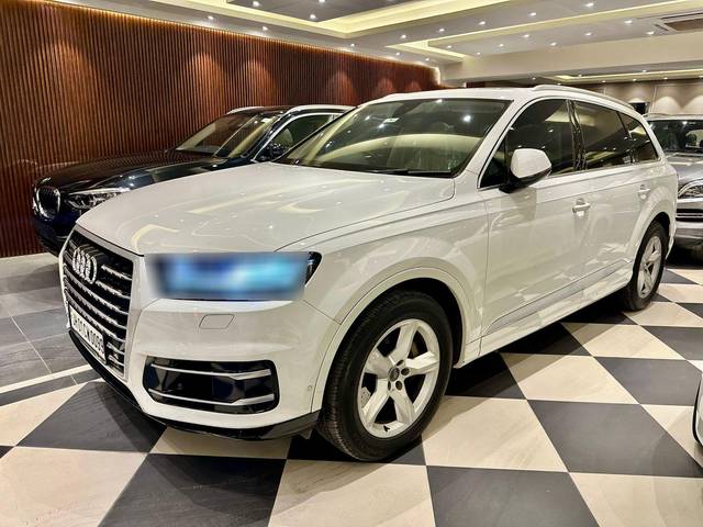 https://images10.gaadi.com/usedcar_image/3638531/original/processed_e1048dc43d8095f1b264fd291572ae92.jpg?imwidth=6402