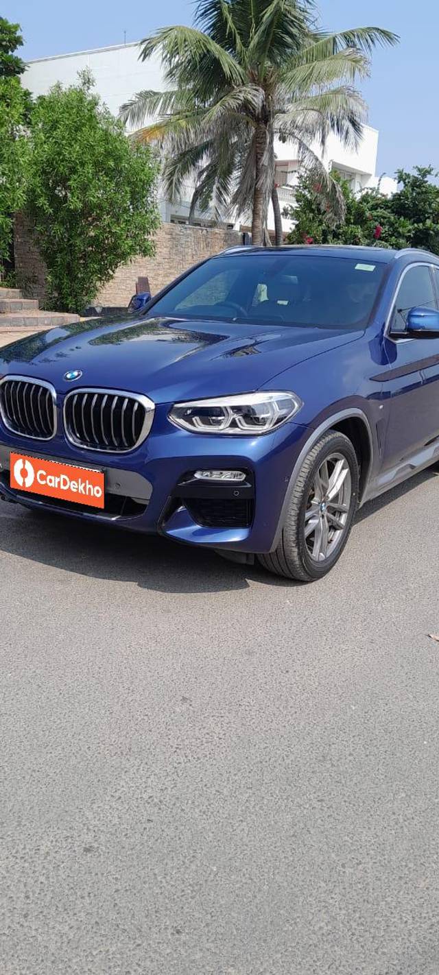 https://images10.gaadi.com/usedcar_image/3638541/original/processed_img2899512__used_car_2899512_1698223318.jpg?imwidth=6402