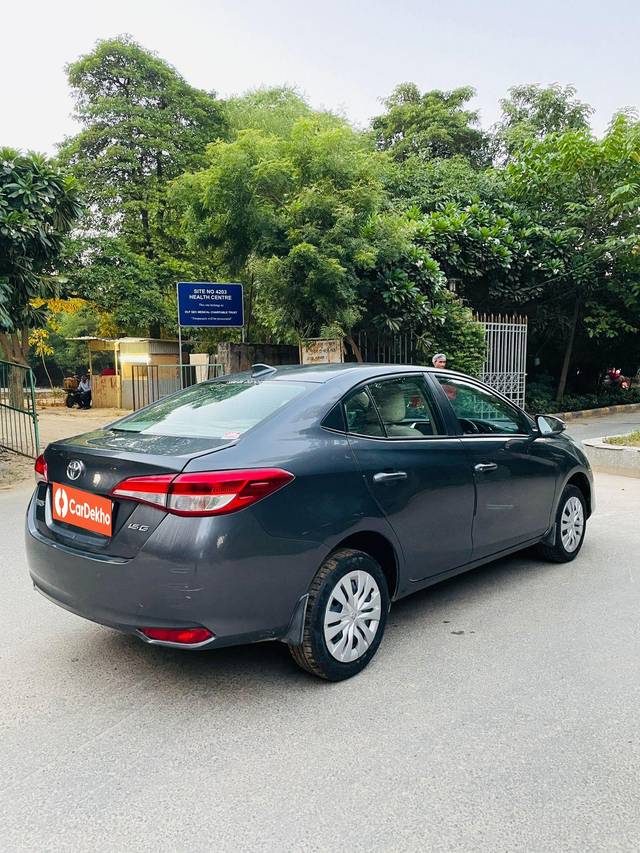 https://images10.gaadi.com/usedcar_image/3638544/original/processed_img2899515__used_car_2899515_1698223480.jpg?imwidth=6401