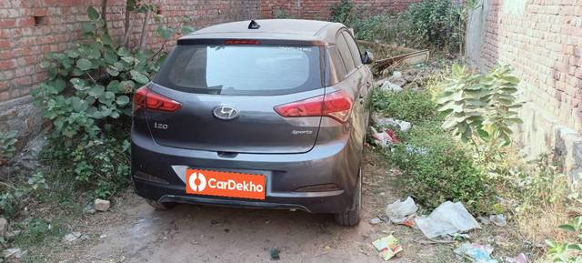 https://images10.gaadi.com/usedcar_image/3638727/original/processed_c416edb8-f5b9-404c-a1ac-fab66d791b2f.jpg?imwidth=6401