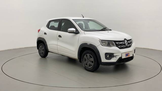 https://images10.gaadi.com/usedcar_image/3638734/original/4cb53ce8-71eb-4aff-a7a5-aa6b21488555__42.jpg?imwidth=6400