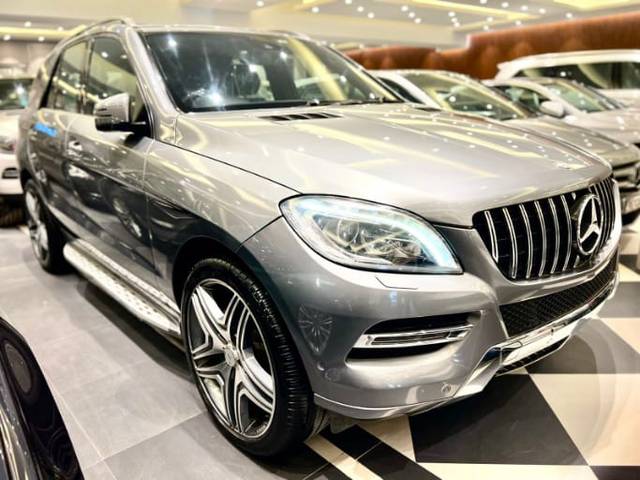 https://images10.gaadi.com/usedcar_image/3638909/original/img2899736__used_car_2899736_1698232631.jpg?imwidth=6400