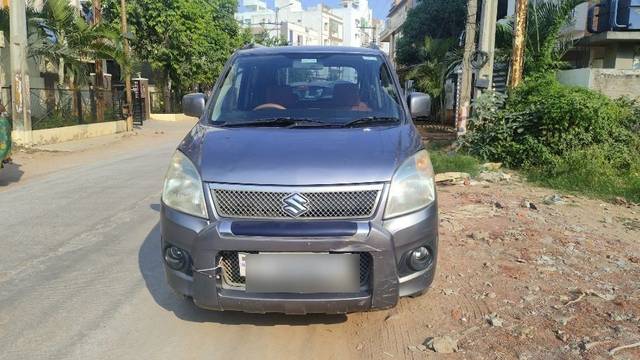 https://images10.gaadi.com/usedcar_image/3638941/original/18__VCC_1806763_94_1697627387.jpg?imwidth=6400